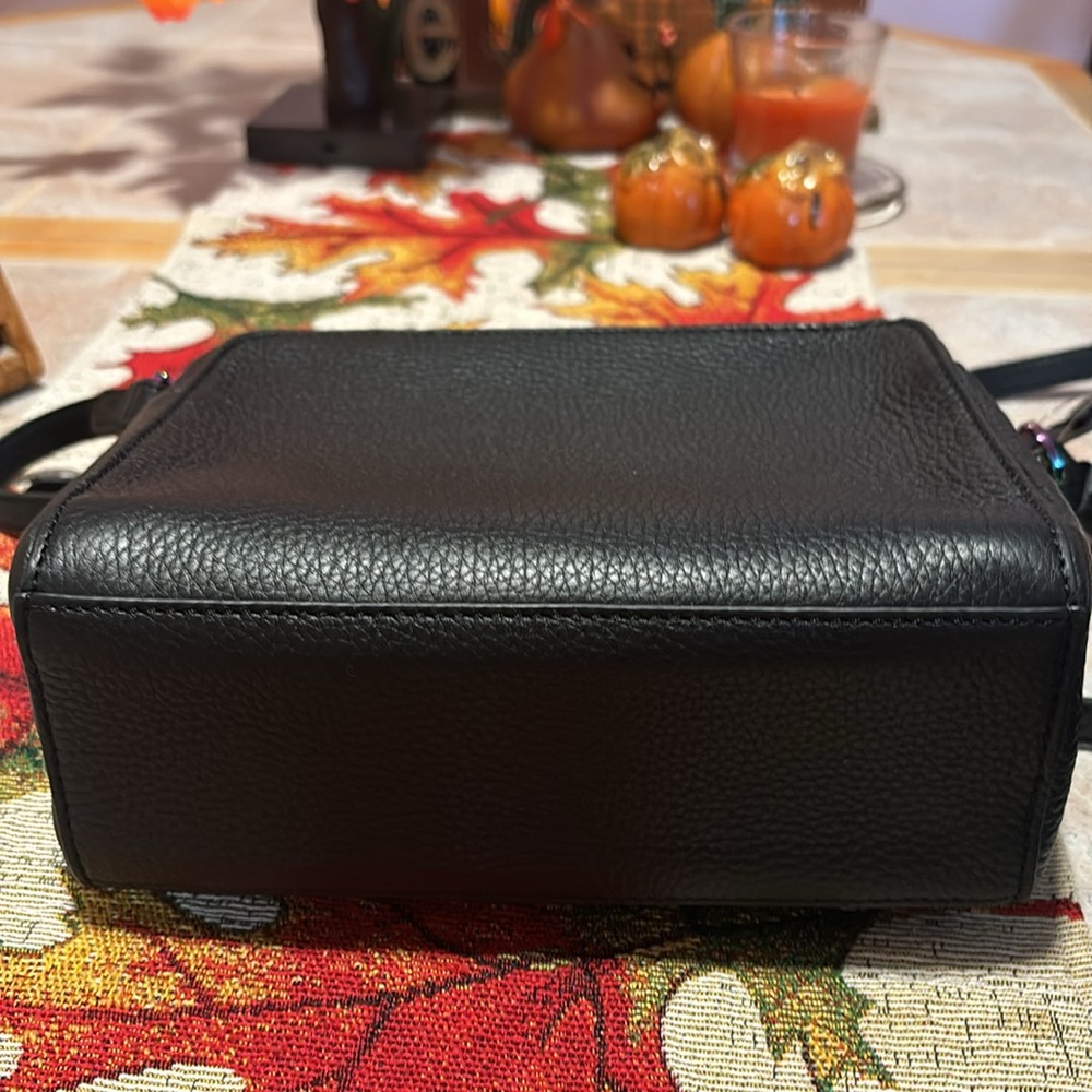 🔥🔥 Kendall and Kylie Lucy Lips Purse 🔥🔥 - Picture 5 of 7